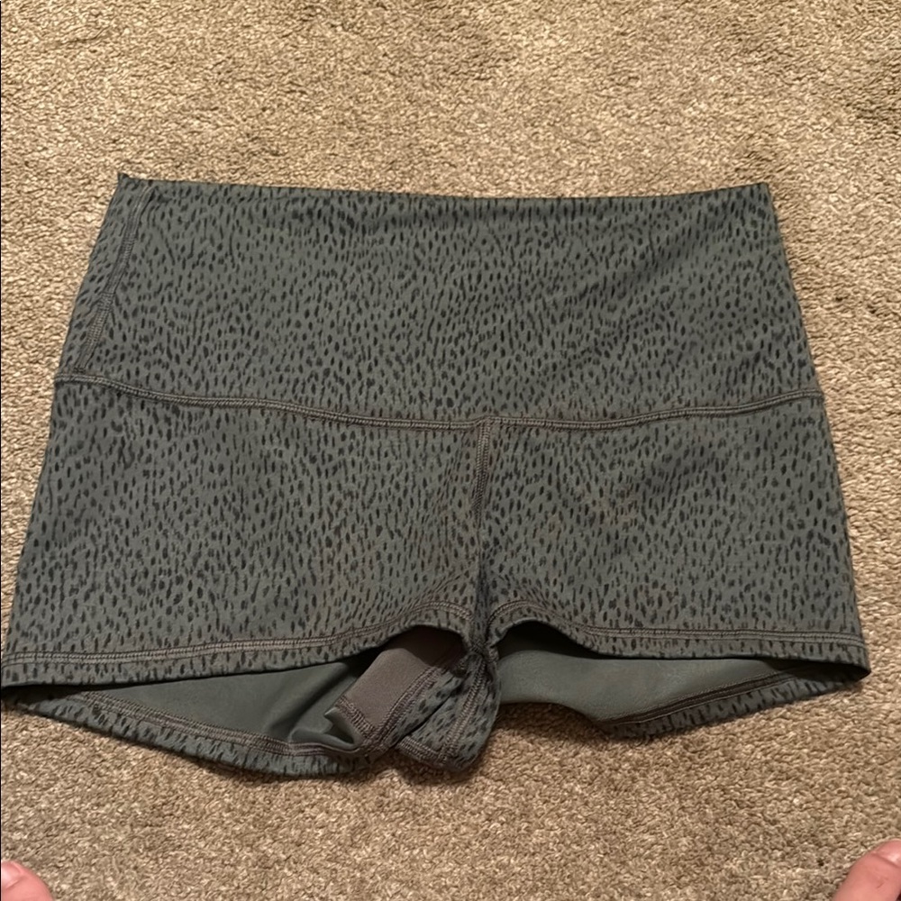 Women's Gray Patterned Shorts